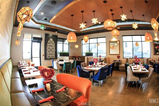 Dining room, Interior, Pendant Lights, Recessed Lighting