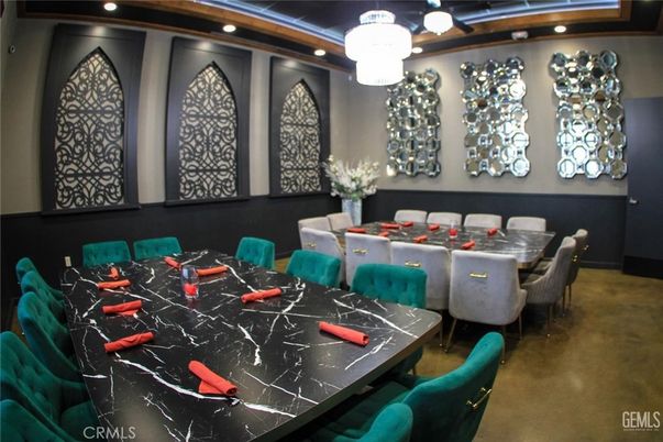 Dining room, Interior, Recessed Lighting