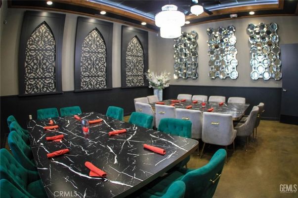 Dining room, Interior, Recessed Lighting