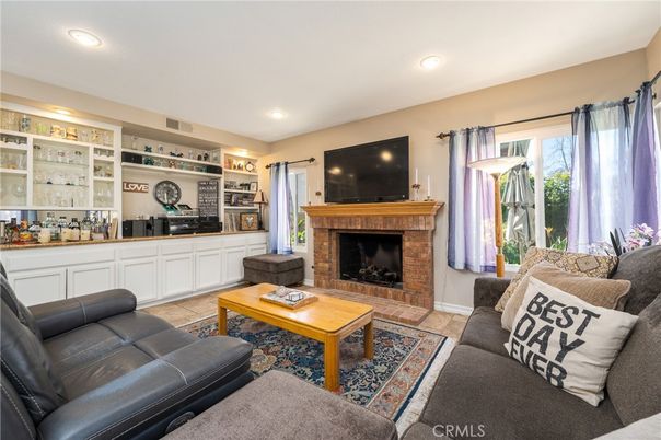 Fireplace, Interior, Living room, Recessed Lighting