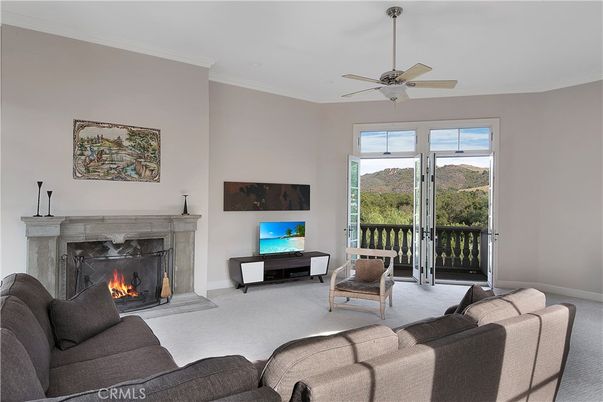 Fireplace, Interior, Living room