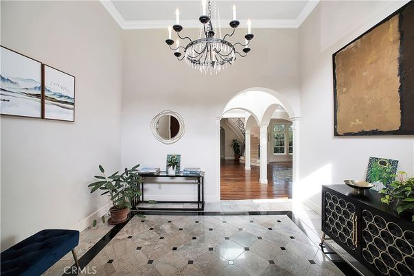 Chandelier, Interior, Wood Texture Flooring