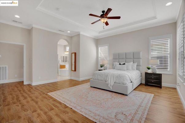 Bedroom, Interior, Recessed Lighting, Wood Texture Flooring