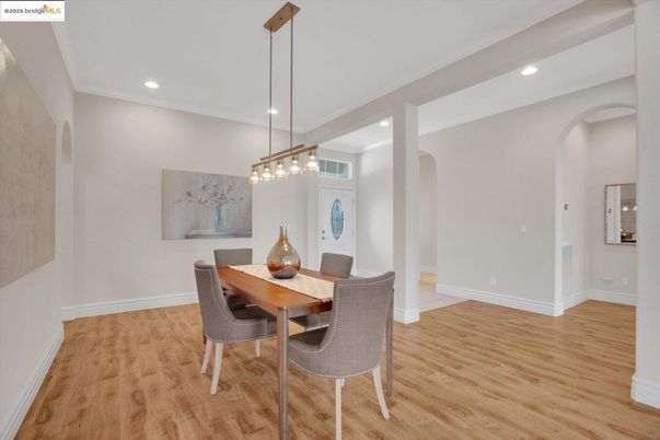 Dining room, Interior, Pendant Lights, Recessed Lighting, Wood Texture Flooring