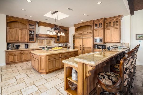 Chandelier, Interior, Kitchen, Recessed Lighting, Stainless Steel Appliances