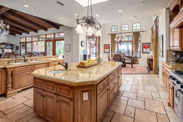 Chandelier, Dining room, Interior, Kitchen, Pendant Lights, Recessed Lighting, Stainless Steel Appliances, Wooden Beams