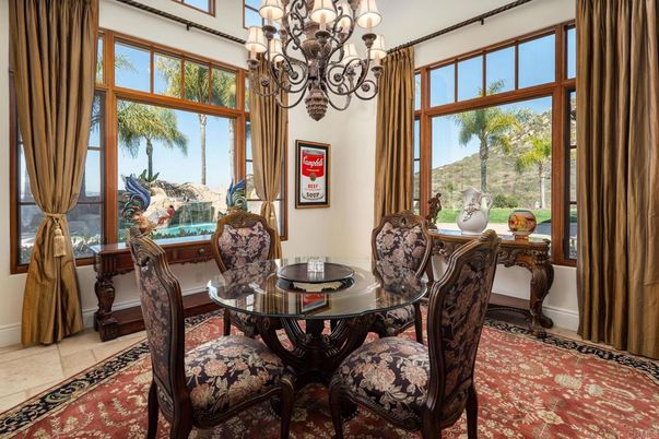 Chandelier, Dining room, Interior