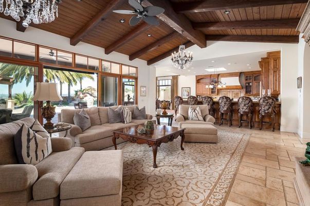Chandelier, Interior, Kitchen, Living room, Pendant Lights, Recessed Lighting, Wooden Beams, Wooden Ceilings