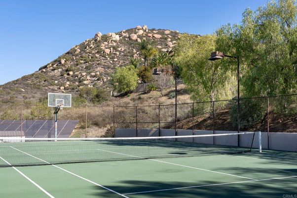 Exterior, Tennis Courts