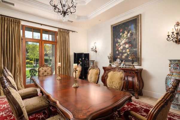 Chandelier, Dining room, Interior
