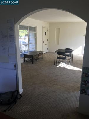 Game Room, Interior