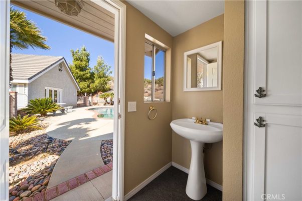 Bathroom, Exterior