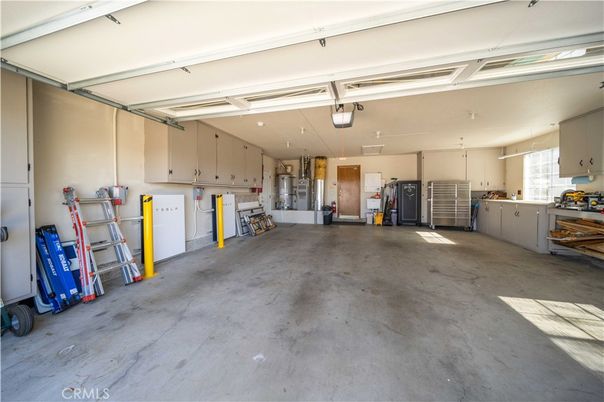 Garage, Interior