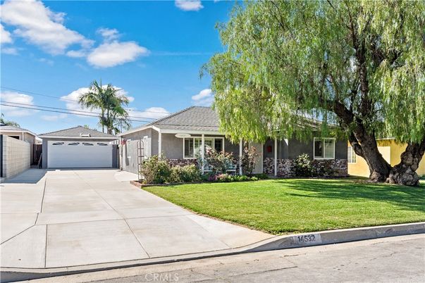 Backyard, Detached Garage, Exterior