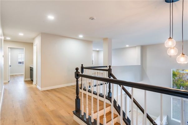Interior, Pendant Lights, Recessed Lighting, Wood Texture Flooring