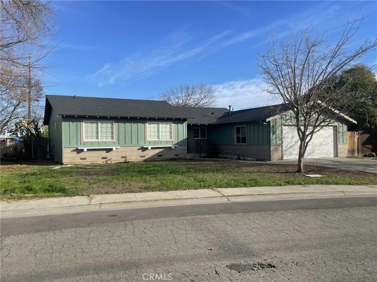 Attached, Exterior, Facade, Ranch
