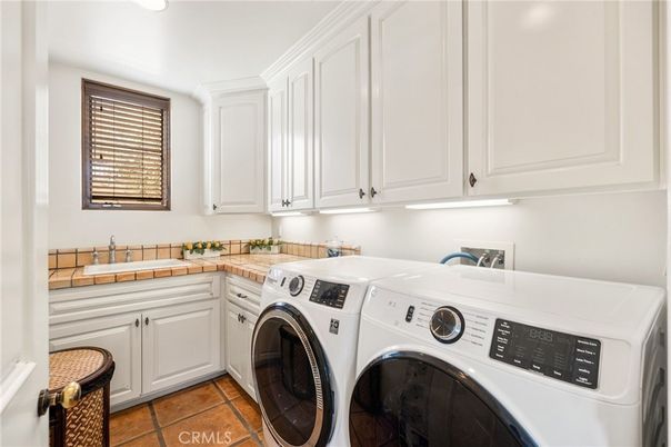 Interior, Recessed Lighting, Washer