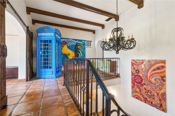 Chandelier, Interior, Wooden Beams