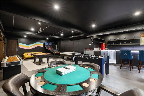 Billiard Table, Game Room, Interior, Recessed Lighting