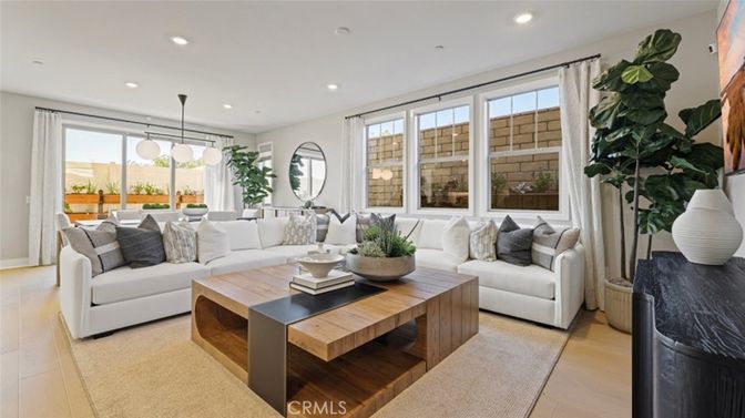 Dining room, Interior, Living room, Pendant Lights, Recessed Lighting, Wood Texture Flooring