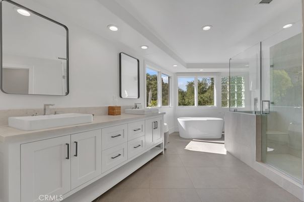Bathroom, Dual Sink Vanities, Free Standing Baths, Glass Shower, Interior, Recessed Lighting
