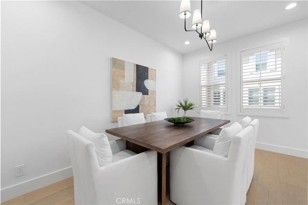 Chandelier, Dining room, Interior, Pendant Lights, Recessed Lighting, Wood Texture Flooring