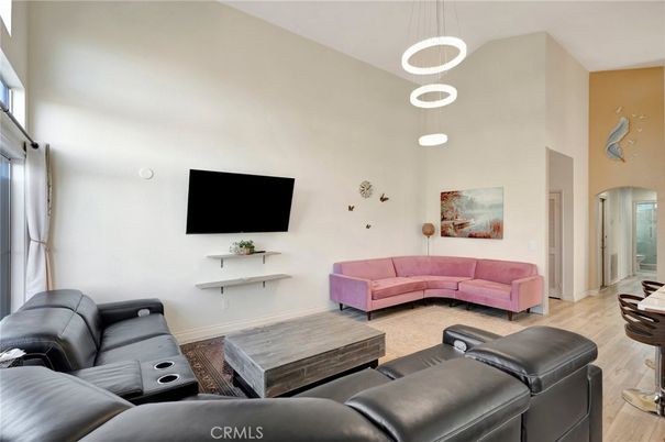 Interior, Living room, Pendant Lights, Wood Texture Flooring