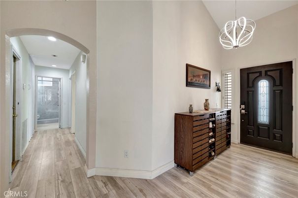 Interior, Pendant Lights, Recessed Lighting, Wood Texture Flooring