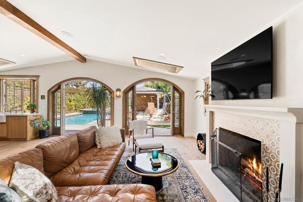 Fireplace, Interior, Living room, Recessed Lighting, Wooden Beams, Wood Texture Flooring
