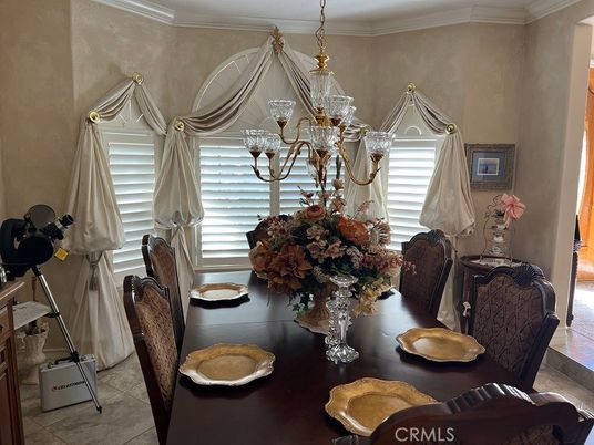 Chandelier, Dining room, Interior
