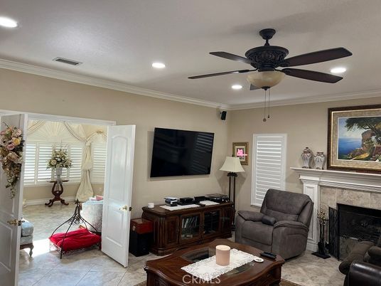 Fireplace, Interior, Recessed Lighting