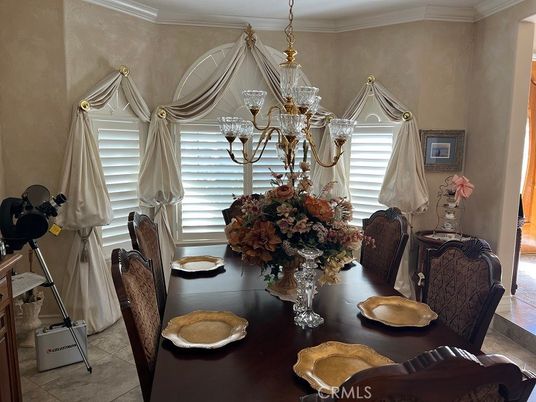 Chandelier, Dining room, Interior
