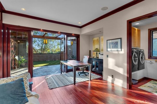 Home Office, Interior, Recessed Lighting, Washer, Wood Texture Flooring