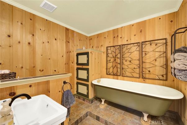 Bathroom, Free Standing Baths, Interior, Wooden Walls