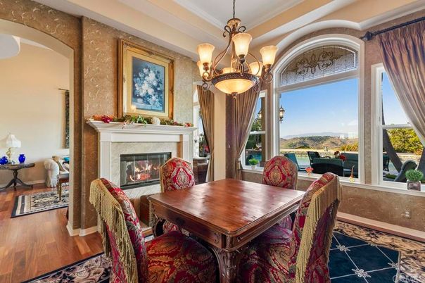 Chandelier, Dining room, Fireplace, Interior, Wood Texture Flooring