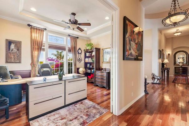 Home Office, Interior, Recessed Lighting, Wood Texture Flooring