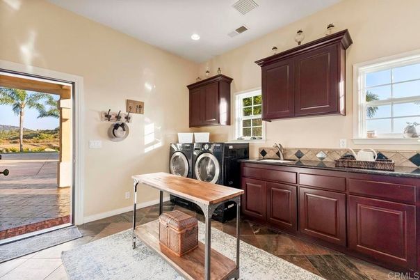 Interior, Recessed Lighting, Washer