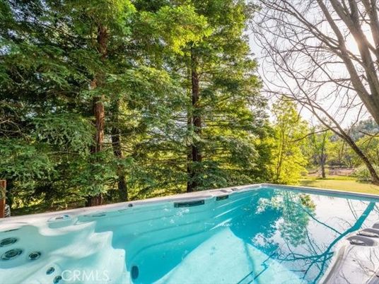 Exterior, Hot Tub, Pool