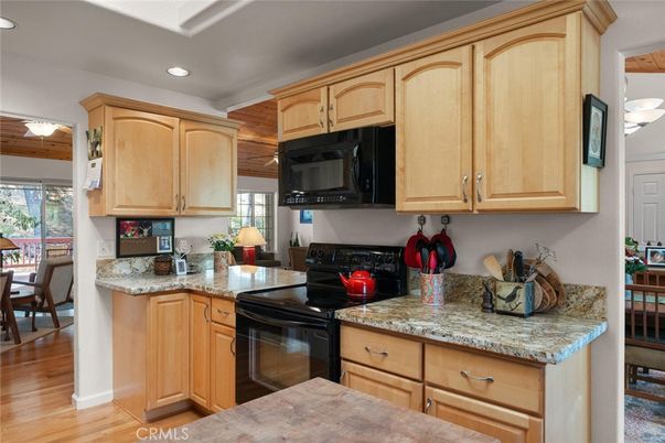 Dining room, Interior, Kitchen, Recessed Lighting, Wood Texture Flooring