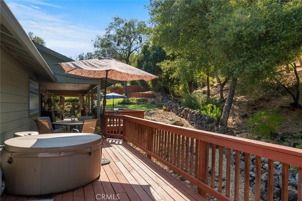 Exterior, Hot Tub