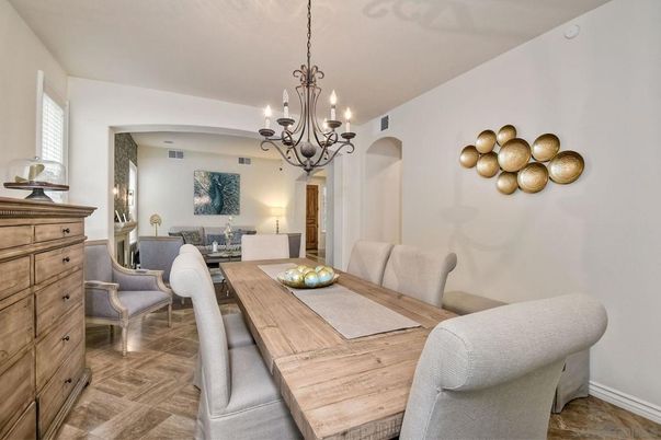 Chandelier, Dining room, Interior, Living room