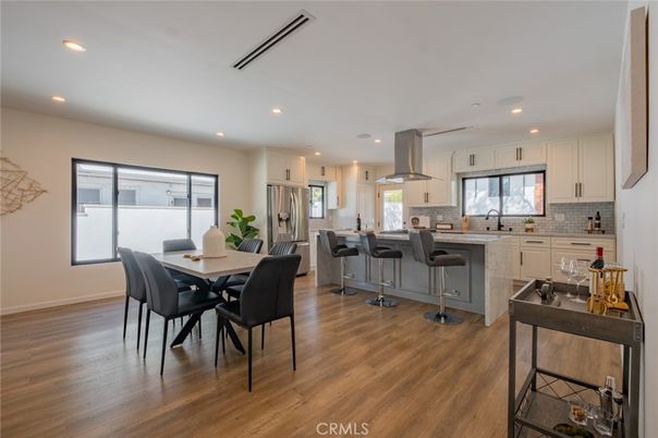 Dining room, Interior, Kitchen, Recessed Lighting, Wood Texture Flooring