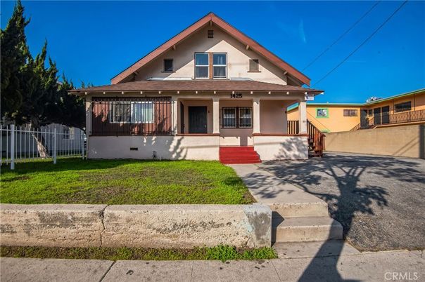Exterior, Facade, American Craftsman