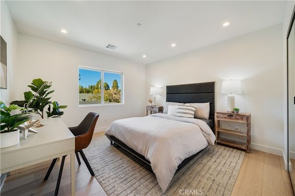 Bedroom, Home Office, Interior, Recessed Lighting, Wood Texture Flooring