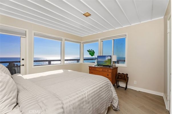 Bedroom, Interior, Water, Wood Texture Flooring
