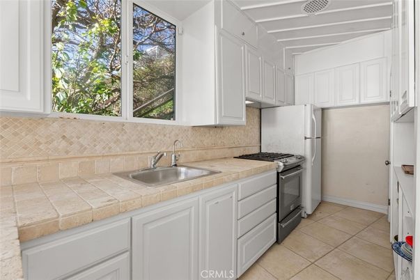 Interior, Kitchen, Tile Countertops