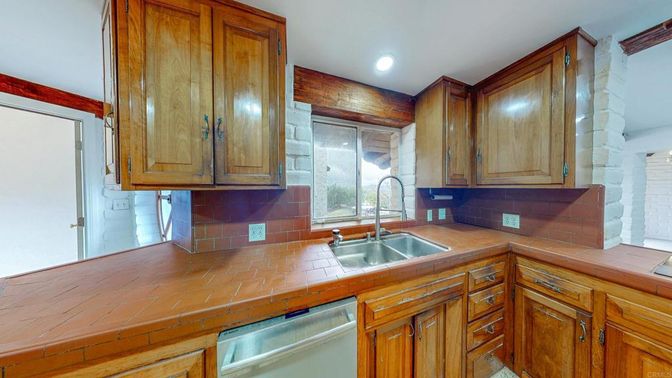 Interior, Kitchen, Recessed Lighting, Tile Countertops