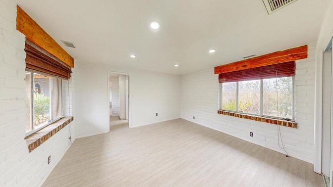 Empty room, Interior, Recessed Lighting, Wood Texture Flooring
