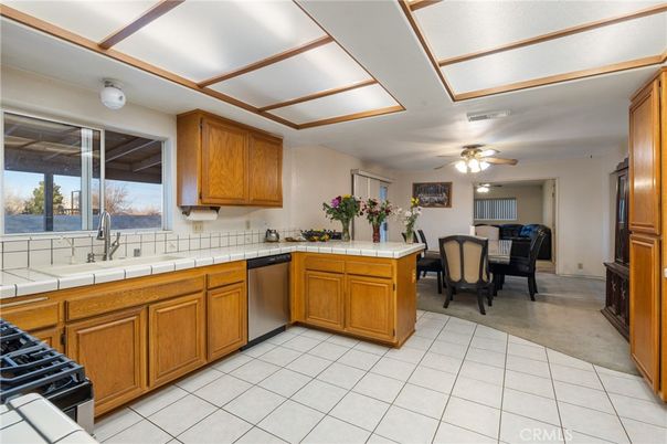 Dining room, Interior, Kitchen, Tile Countertops