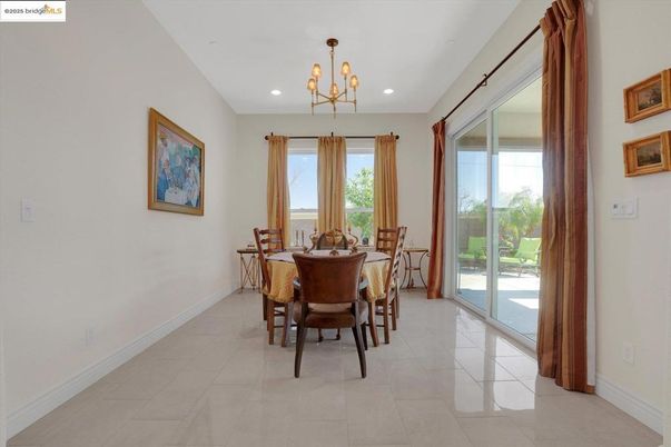 Chandelier, Dining room, Interior, Recessed Lighting